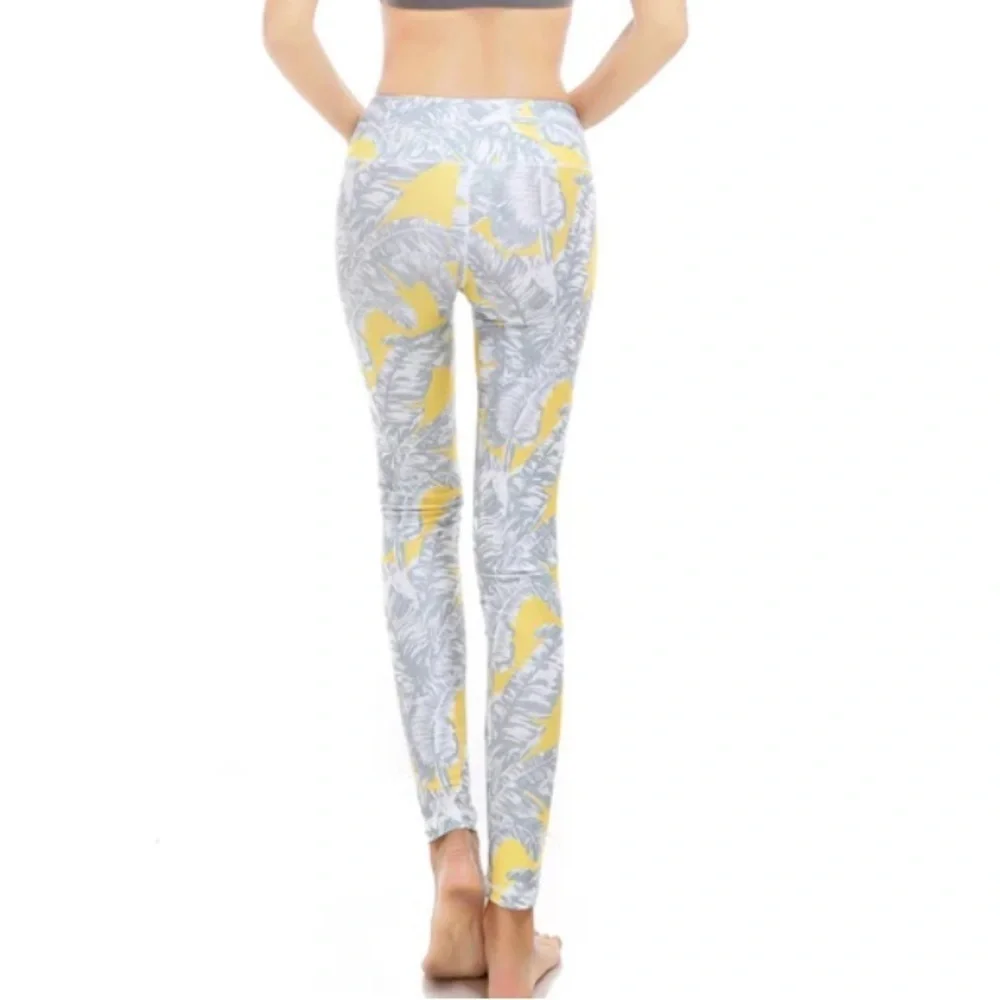 Alo Yoga Airbrush Palm-Printed Sport Leggings Size M 28” Inseam Full Length EUC